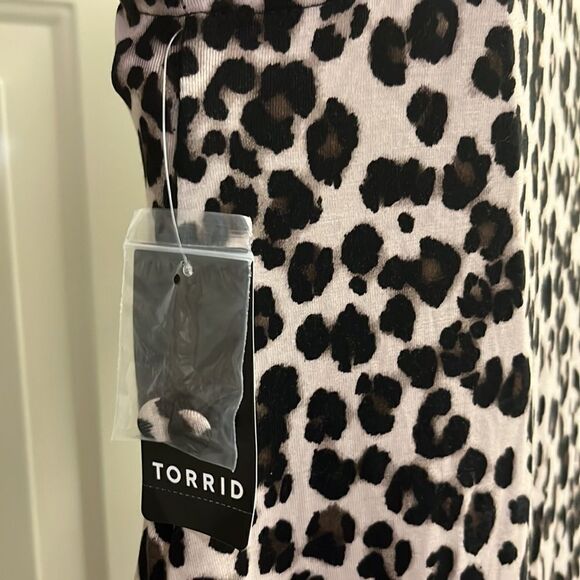 Torrid Leopard Super Soft Knit Sleeveless A-Line Flowy Sundress- Size 1=1X=14/16 - Picture 10 of 16